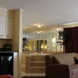 Killen Lake View Inn & Suites מראה חיצוני תמונה